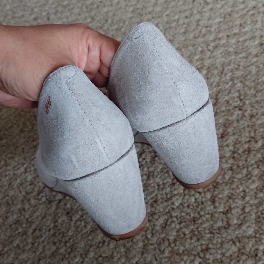 Viscata Verona Suede Wedges in Light Gray size US 10 - Picture 11 of 16